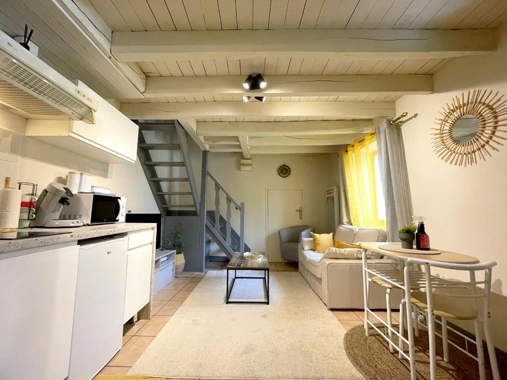 "Sainte Valiere", Appartement Calme Sur Cour Privative, Невер Екстериор снимка
