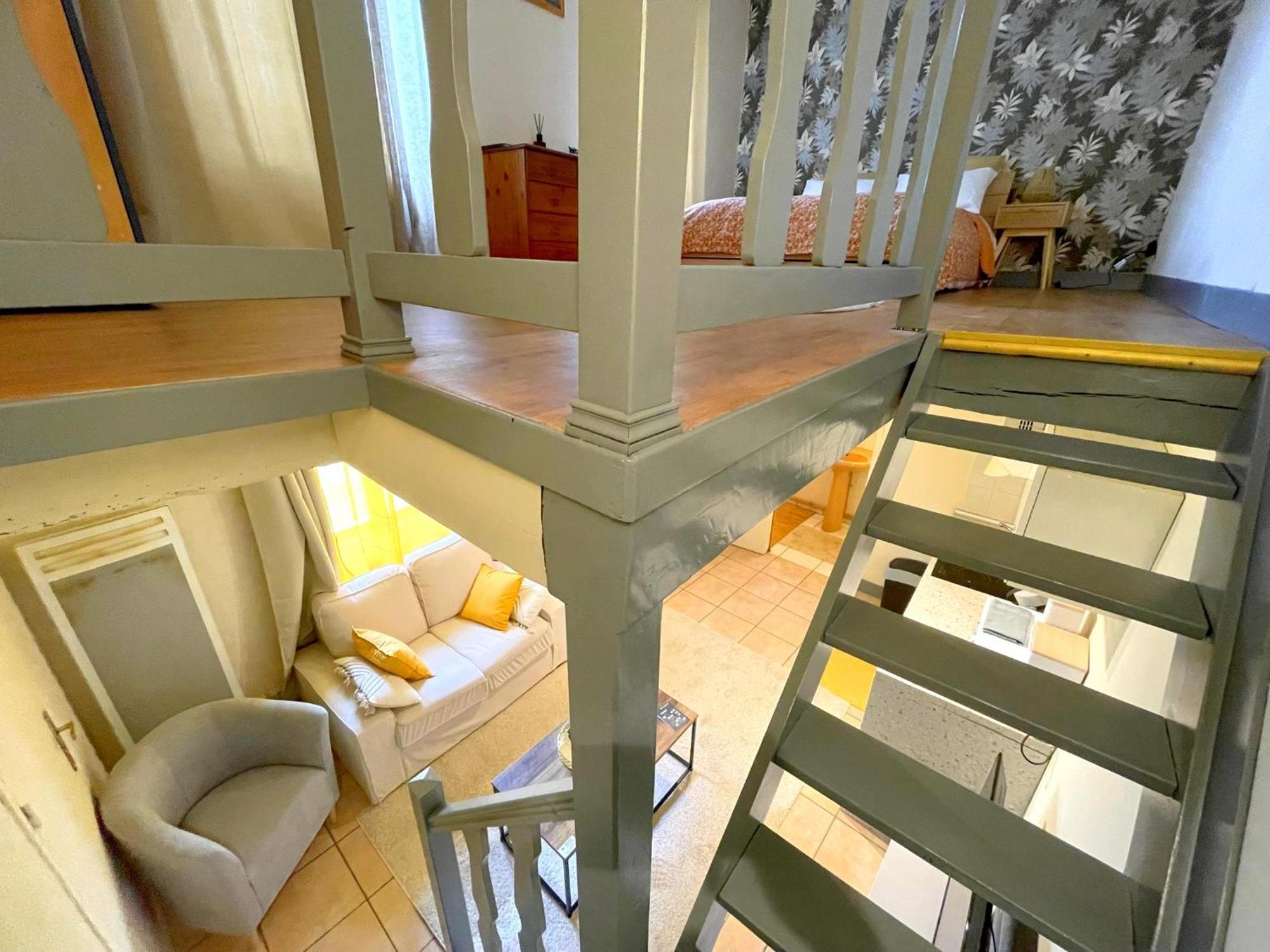 "Sainte Valiere", Appartement Calme Sur Cour Privative, Невер Екстериор снимка