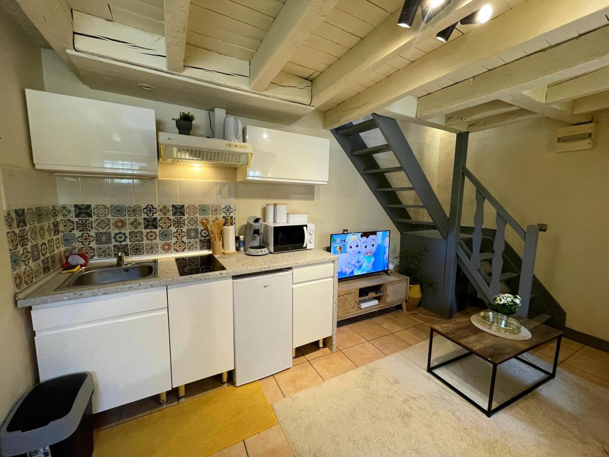 "Sainte Valiere", Appartement Calme Sur Cour Privative, Невер Екстериор снимка