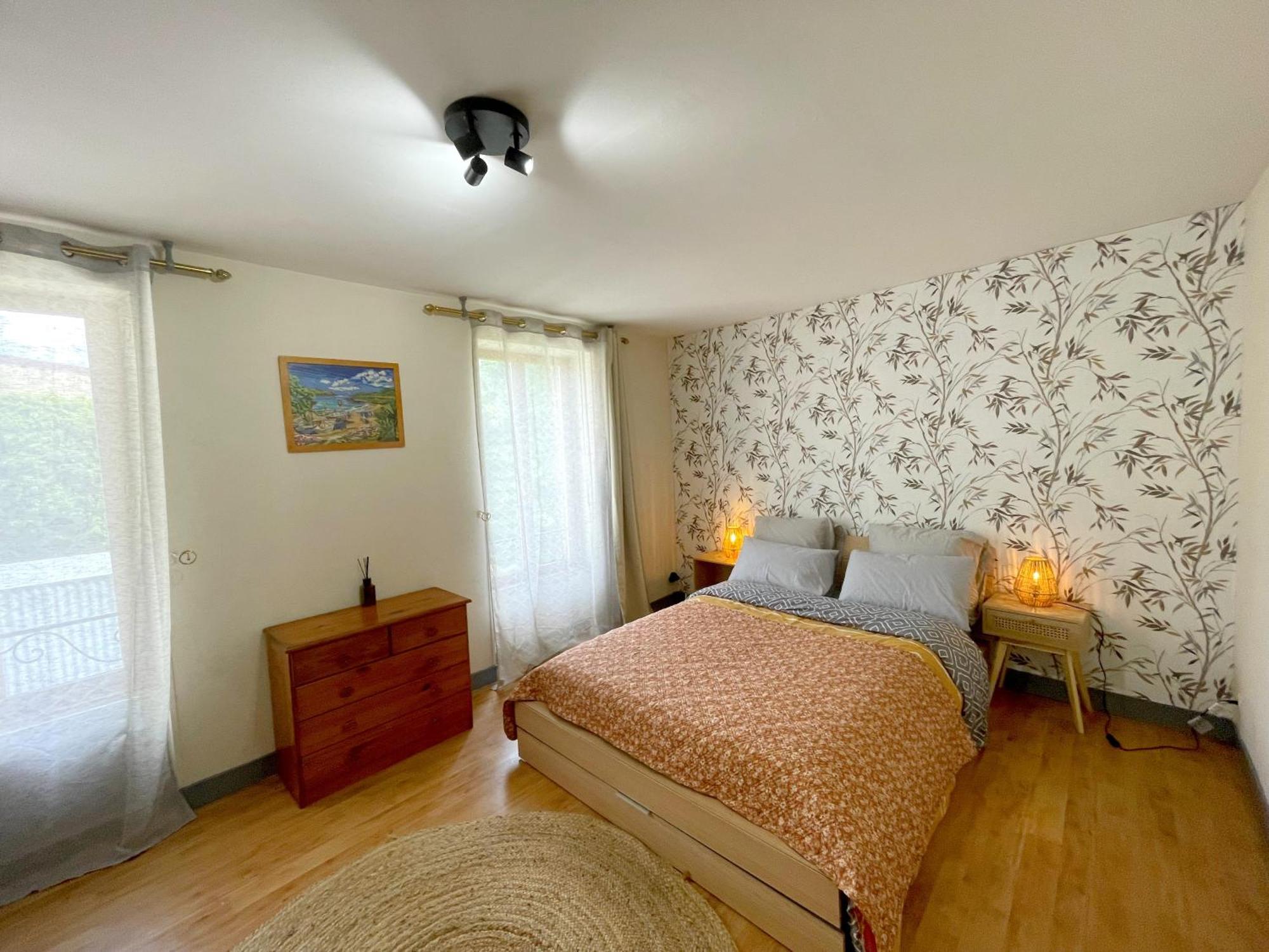 "Sainte Valiere", Appartement Calme Sur Cour Privative, Невер Екстериор снимка